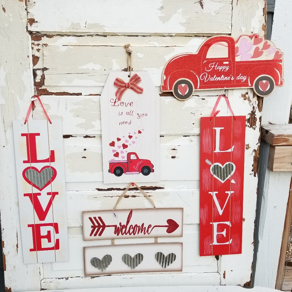 Farmhouse Valentine Hanging sign decor